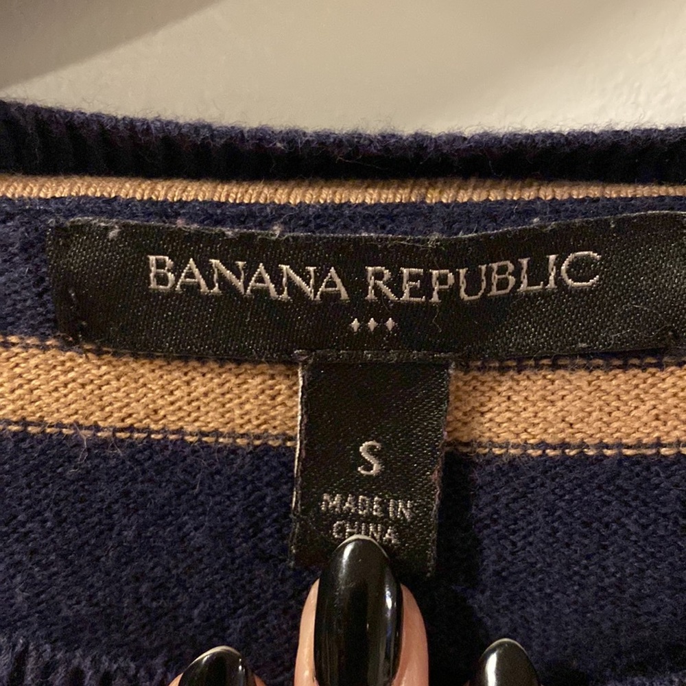 Sweater - Picture 2 of 4